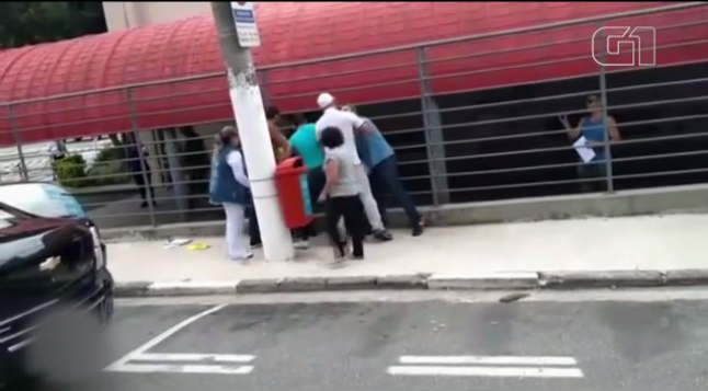 Foram totalmente ignorantes comigo’, diz agente de trânsito sobre casal que a agrediu no ABC Foram totalmente ignorantes comigo’, diz agente de trânsito sobre casal que a agrediu no ABC