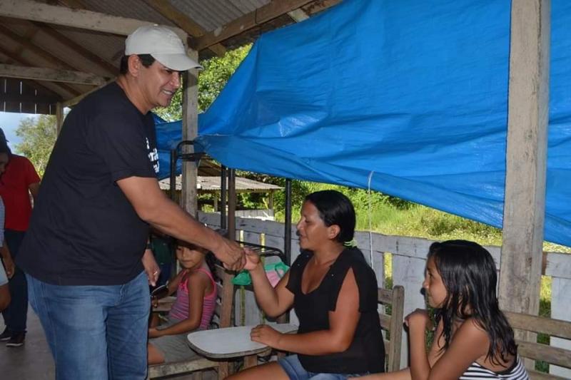 Prefeito visitou comunidade do Peixe Marinho, região do rio Uaicurapá   