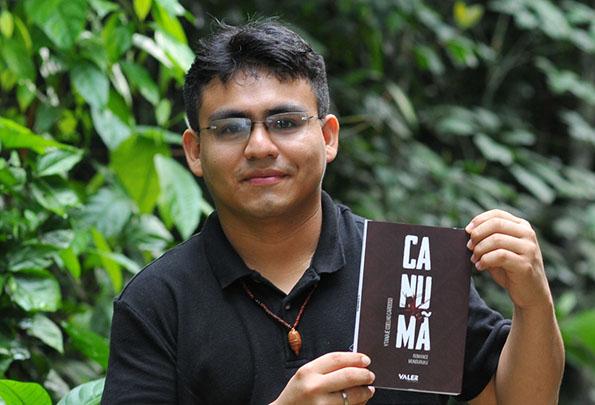 Educador indígena lança livro sobre a vida Munduruku