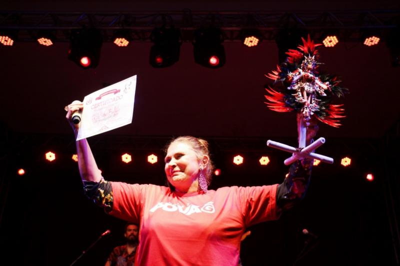 Boi Garantido para o show de Fafá de Belém e emociona a cantora que levou “Vermelho” para o Mundo