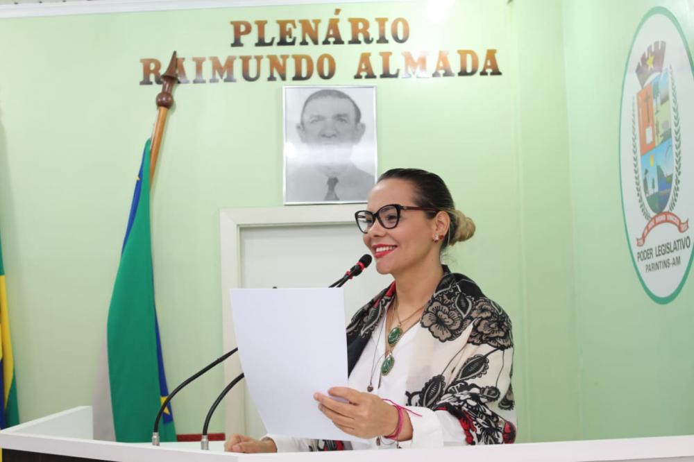 Câmara de Parintins aprova projeto de Nêga Alencar para garantir tradução em libras nos eventos públicos Câmara de Parintins aprova projeto de Nêga Alencar para garantir tradução em libras nos eventos públicos