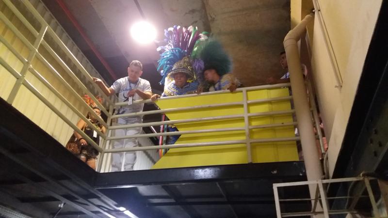 Rola estresse nos primeiros minutos de apresentação do Caprichoso com o Prince do Boi