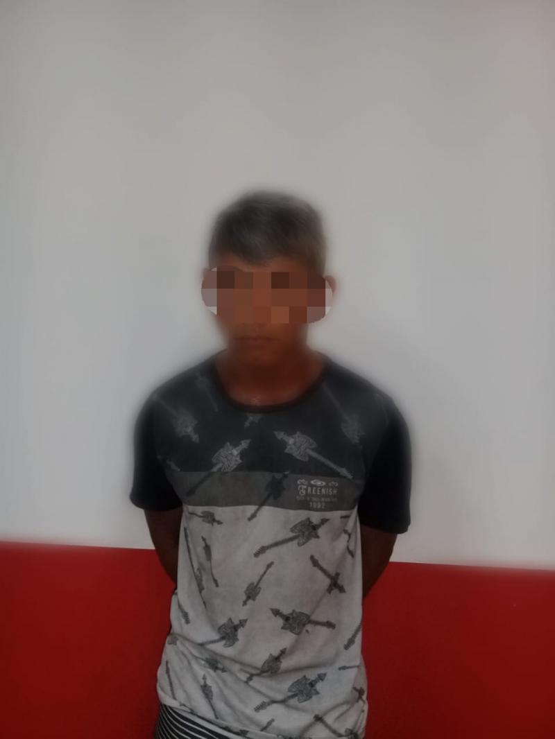 Policial Militar prende acusado e recupera celulares roubados no bairro Emílio Moreira em Parintins