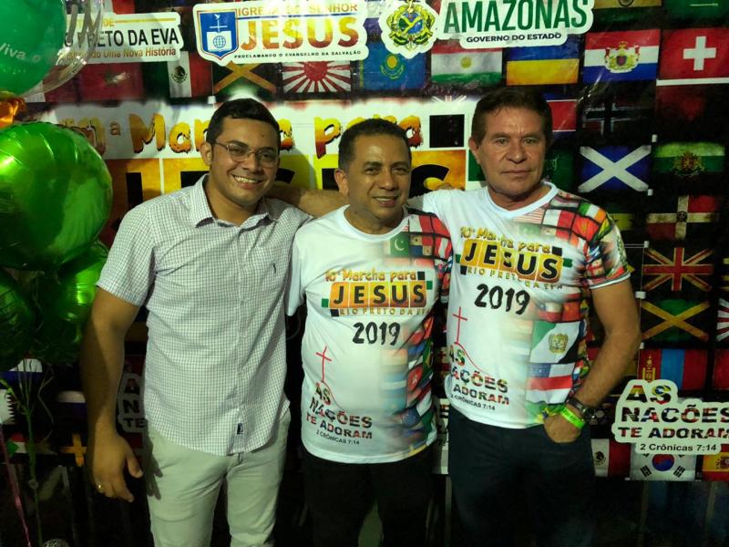 Dep. Dr. Gomes e Chico Fidelis participam da 10 Marcha pra Jesus em Rio Preto da Eva