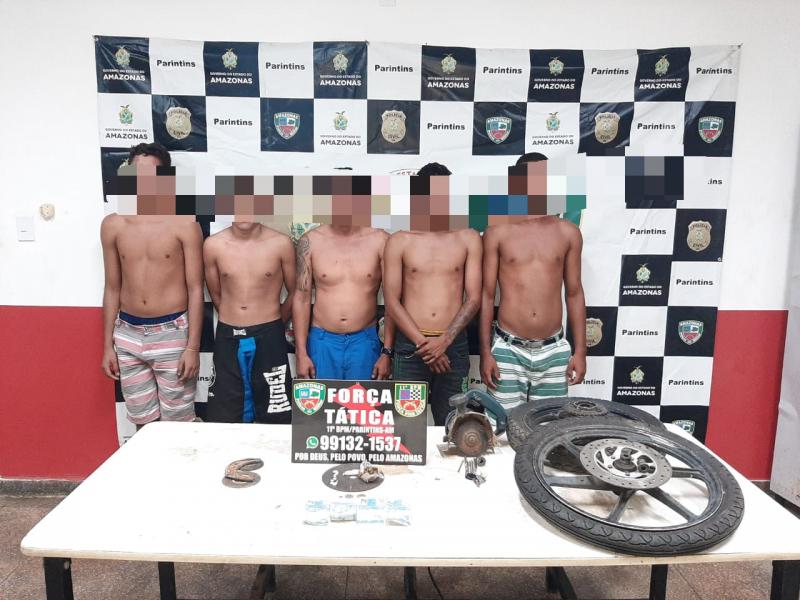 Força Tática detém quadrilha acusada de tráfico de drogas no Itaúna 2