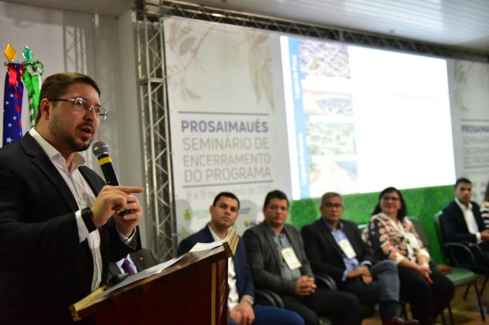 Governador em exercício participa de seminário para apresentar resultados do ProsaiMaués Governador em exercício participa de seminário para apresentar resultados do ProsaiMaués