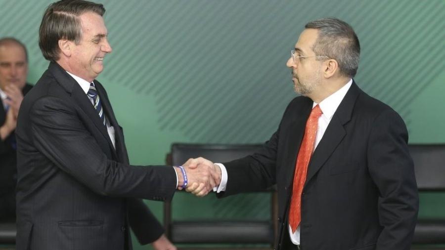 Graduação: Sob Bolsonaro, MEC estuda liberar curso de direito a distância Graduação: Sob Bolsonaro, MEC estuda liberar curso de direito a distância