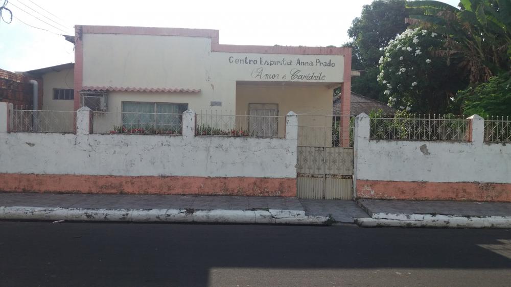 Centro Espírita Anna Prado realiza brechó neste sábado (12) Centro Espírita Anna Prado realiza brechó neste sábado (12)