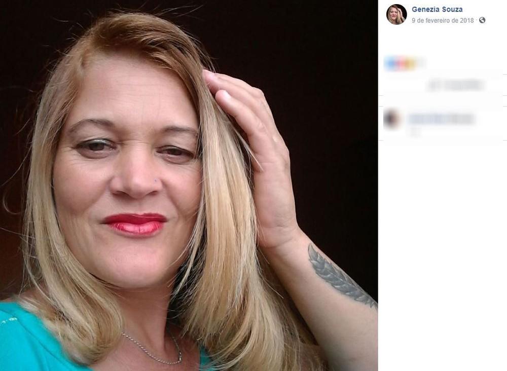 Mulher de 42 anos morre após ser esfaqueada pelo ex-marido em Mogi Mirim Mulher de 42 anos morre após ser esfaqueada pelo ex-marido em Mogi Mirim