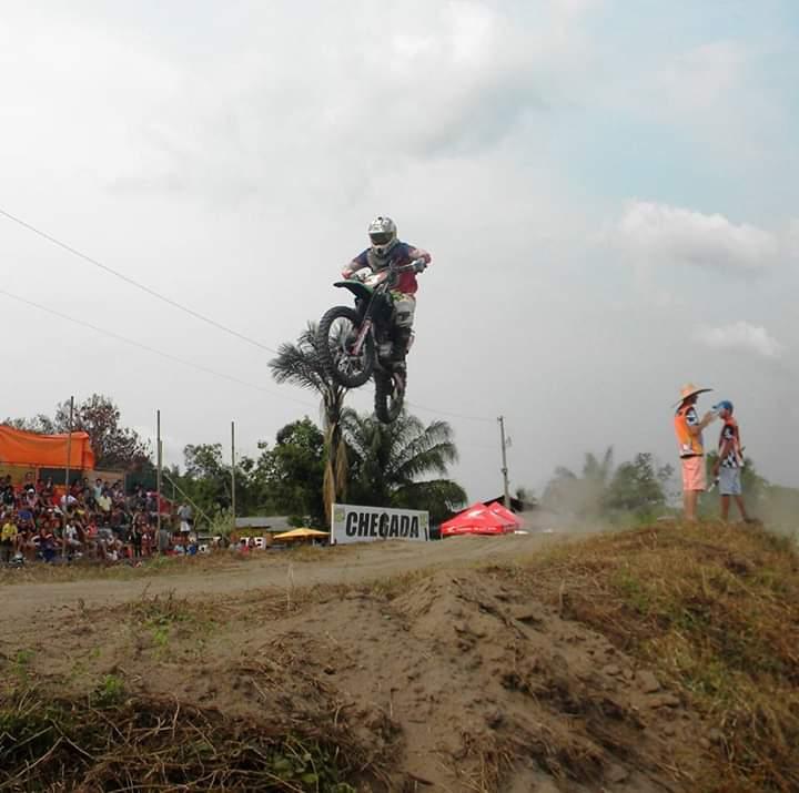 Em Parintins, pilotos prometem levantar poeira no domingo, na II edição do Ideal MX Cross