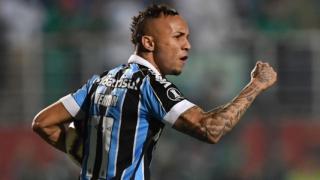 Grêmio vence Palmeiras, se classifica pra Libertadores 2020 e Flamengo se torna campeão do Campeonato Brasileiro 2019