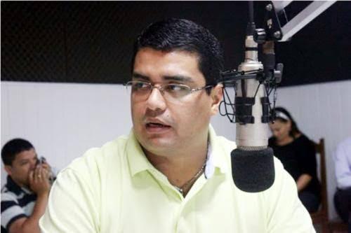 Ex-Prefeito Alexandre da Carbrás é condenado e perde direitos políticos pelos próximos 5 anos Ex-Prefeito Alexandre da Carbrás é condenado e perde direitos políticos pelos próximos 5 anos