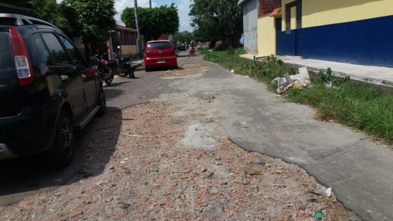 Em Parintins, moradores apelam por melhorias na Rua 24 de Janeiro, bairro Itaúna 1
