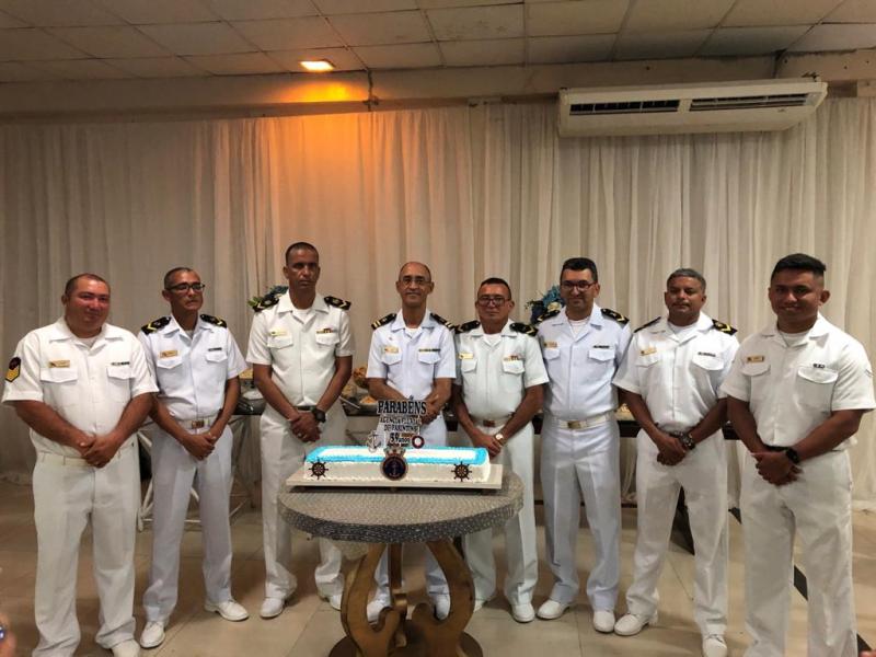 Medalhas, formatura e premiações marcam o Dia do Marinheiro em Parintins
