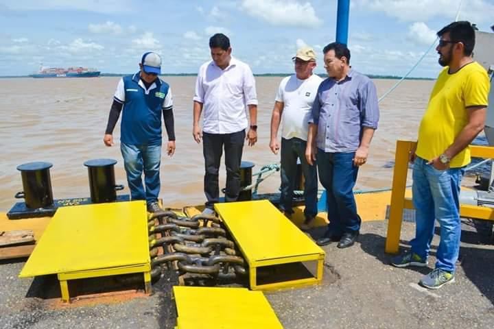 Prefeito e vice visitam porto de Parintins após a sua reabertura