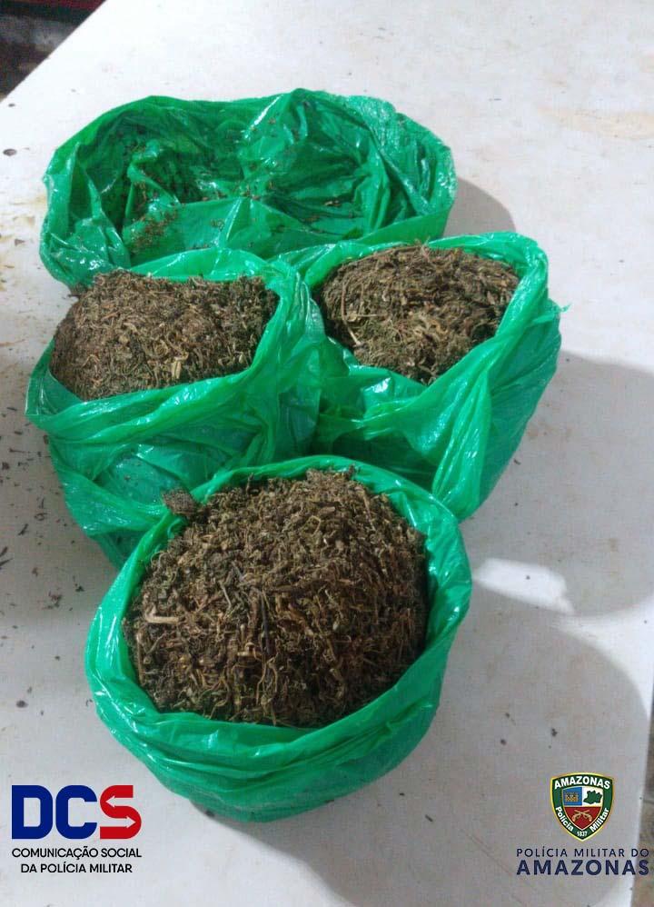 Polícia Militar por meio da 10° CIPM apreende aproximadamente 1kg de entorpecente em Maués
