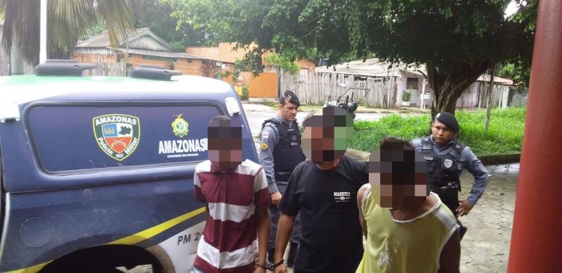 4 pessoas são presas e um menor apreendido por brigarem armados com terçados e barras de ferro, em Parintins