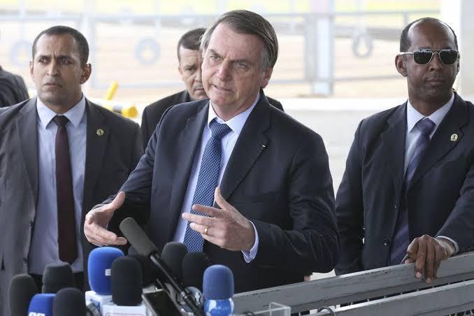 Bolsonaro diz que ataque dos EUA 'afetará' preço de combustíveis no Brasil