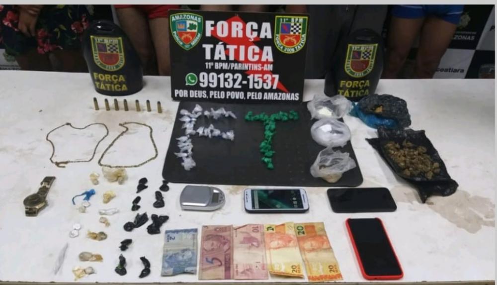 Três pessoas são presas e dois menores apreendidos por tráfico de drogas em Parintins