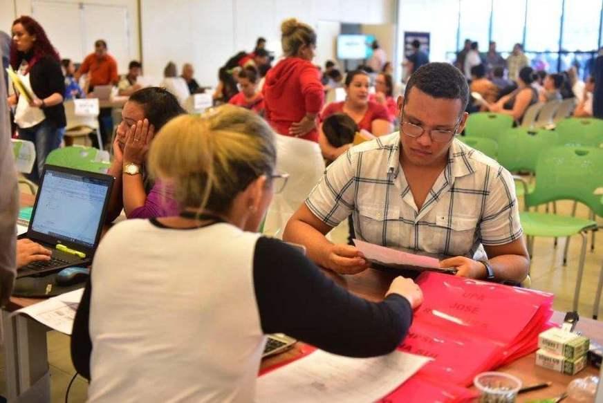 1.290 técnicos de enfermagem são atendidos no primeiro dia de contratação direta