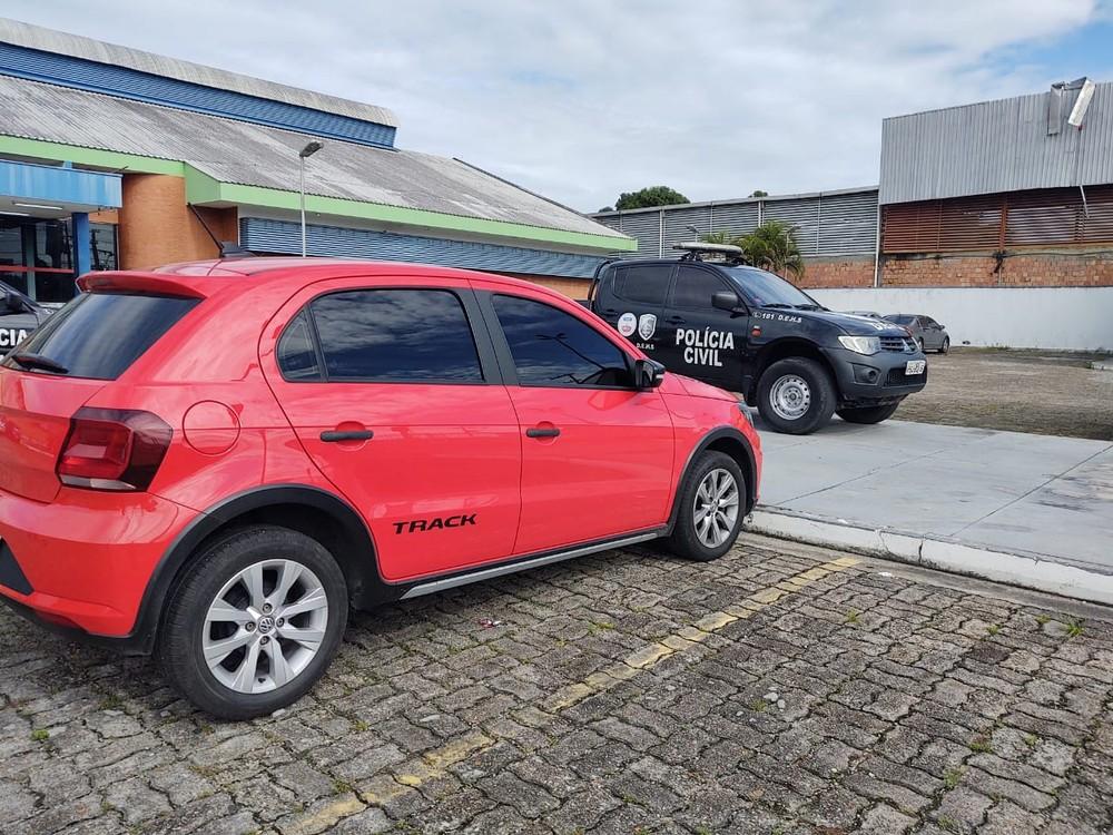 Personal Trainer é morto com tiro na cabeça após ter carro cercado em posto de gasolina em Manaus