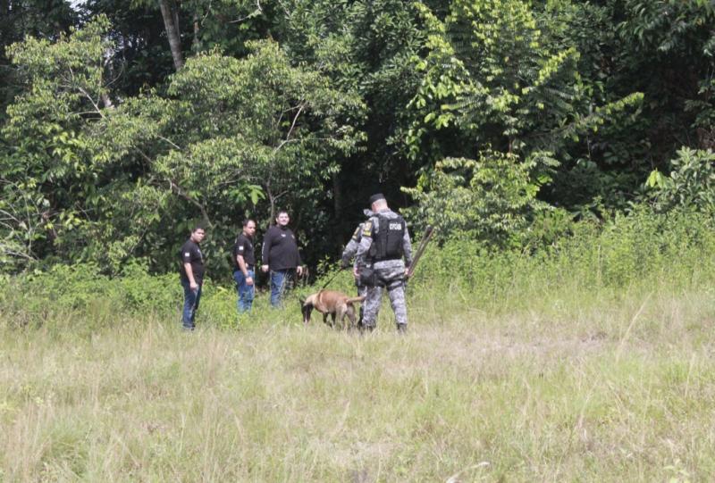 Dois corpos são encontrados enterrados em covas dentro da Reserva Florestal
