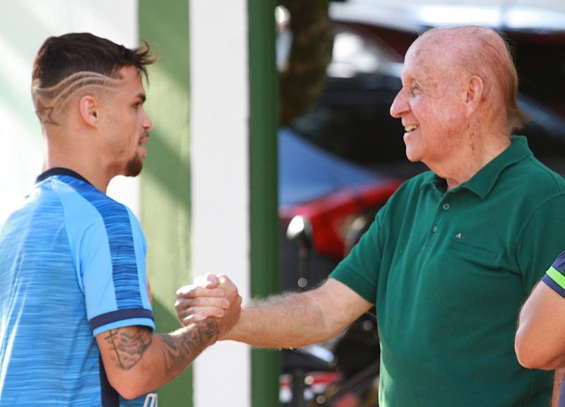Corinthians não pretende fazer negócios com o Goiás após caso Michael