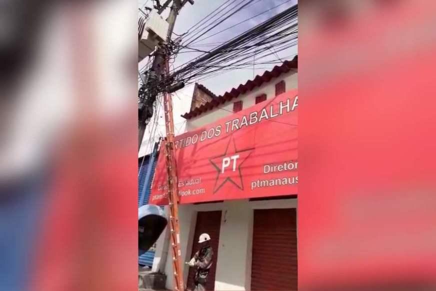 Diretório do PT em Manaus tem energia cortada após descoberta de 'gato'