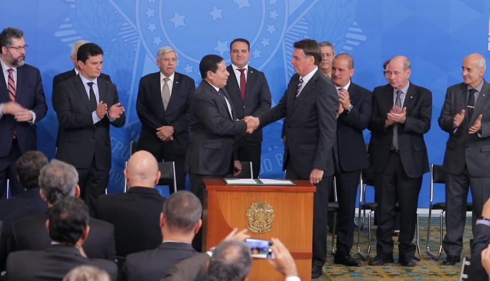 Governador Wilson Lima participa de solenidade de criação do Conselho Nacional da Amazônia