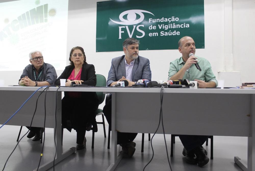 Governo confirma que dois amazonenses estavam em voo de paciente confirmado com coronavírus