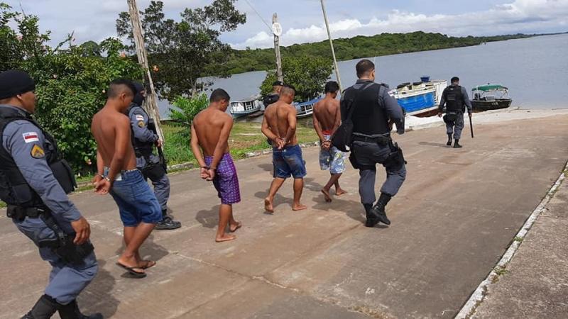 PM detém três e apreende um menor por furto no interior de Parintins