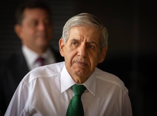 General Augusto Heleno testa positivo para coronavírus