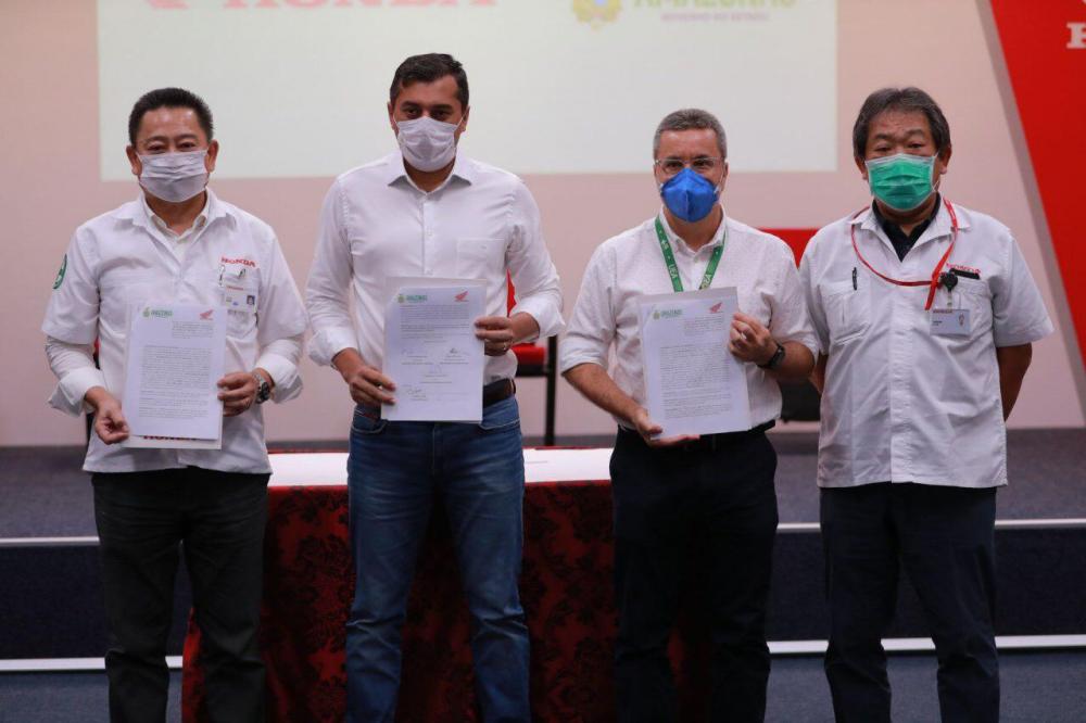 Wilson Lima assina termo de cooperação com a Moto Honda para a produção de respiradores artificiais   