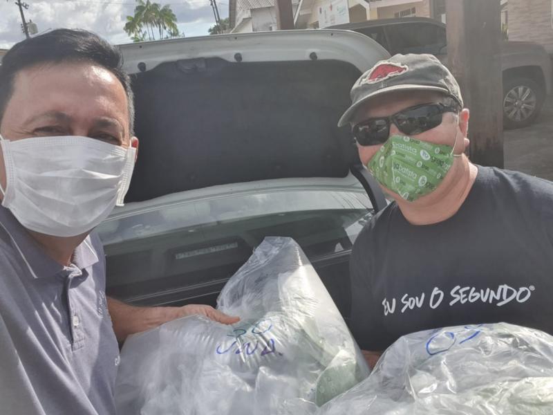 Coopmoto recebe doação de máscaras de proteção da Primeira Igreja Batista de Parintins