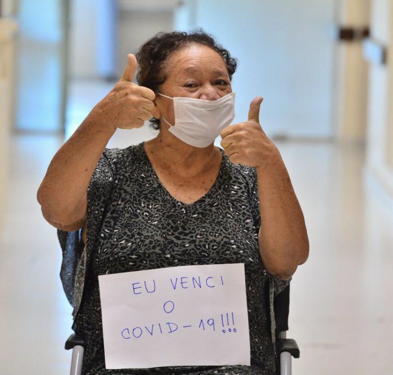 Amazonas ultrapassa marca de mil pacientes recuperados e HPS Delphina Aziz tem mais de 50 altas médicas