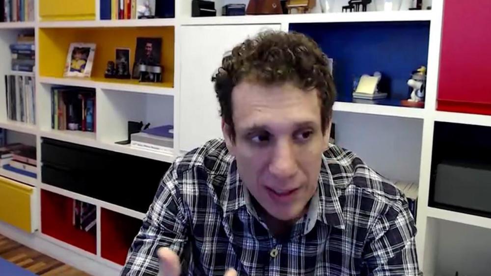 Covid-19: Economista Samy Dana explica modelo que prevê passagem do Amazonas pelo pico da pandemia