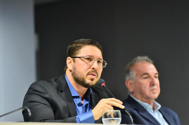 Vice-governador Carlos Almeida deixa Casa Civil para se dedicar projetos estruturantes