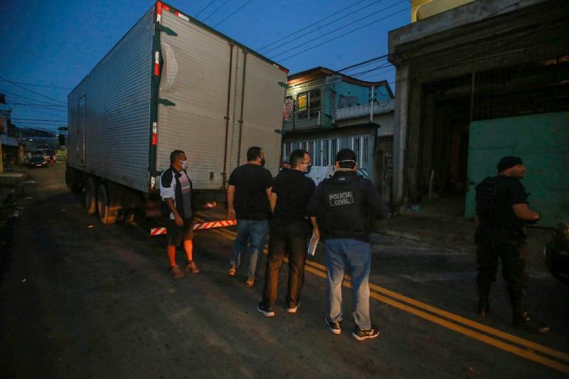 Operação mira grupo criminoso acusado de extrair 9 mil árvores no Amazonas