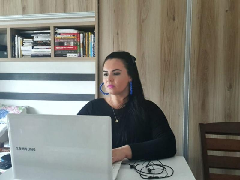 Vereadora Vanessa denuncia falta de energia elétrica no interior de Parintins