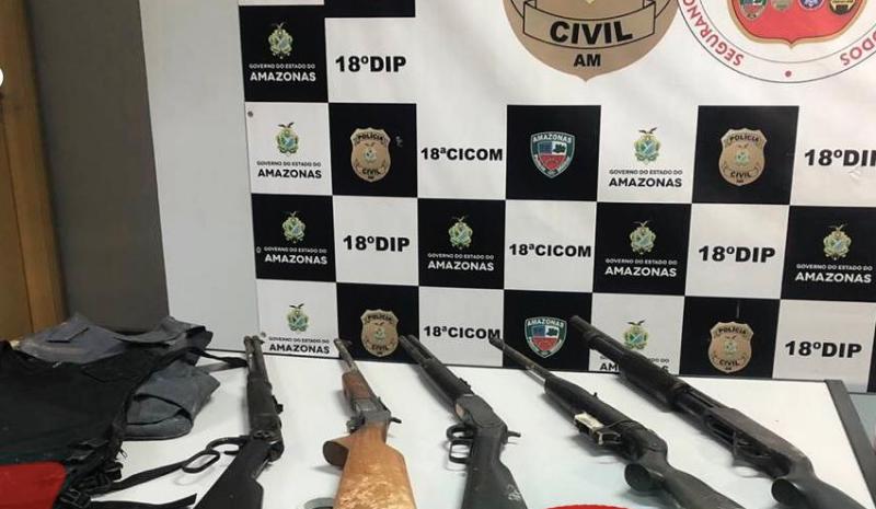 ‘Senhor das armas’: Casal é preso com arsenal na Zona Norte de Manaus