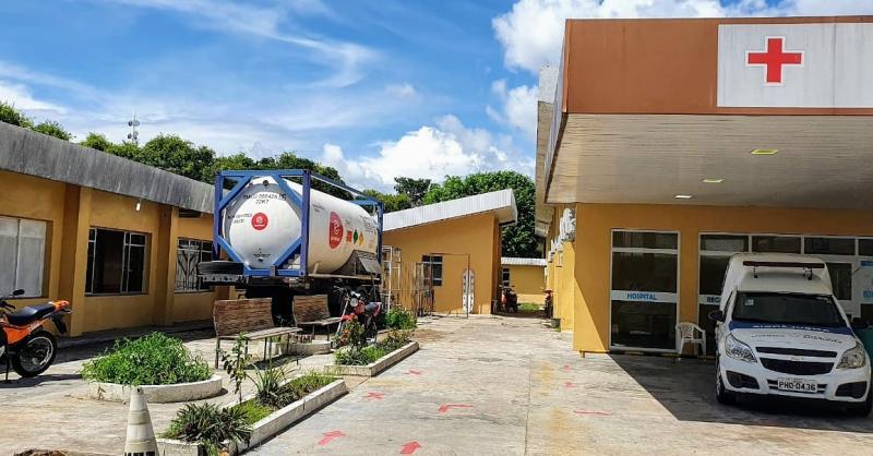 Prefeitura de Parintins instala tanque de oxigênio em hospital referência em Covid-19