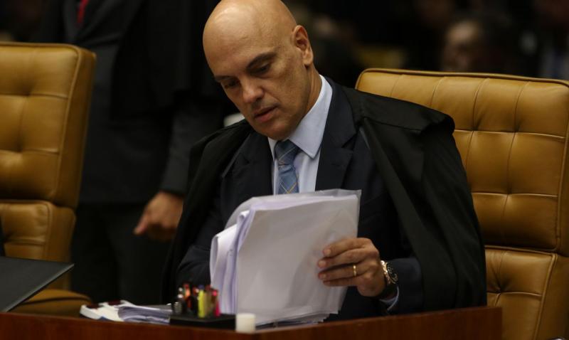 Ministro do STF manda governo divulgar dados totais de Covid-19