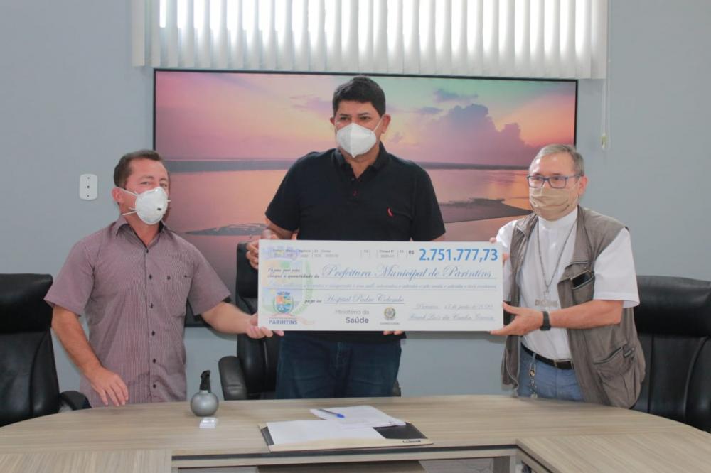 Prefeitura de Parintins faz doação de mais de R$ 2 milhões ao hospital Padre Colombo Prefeitura de Parintins faz doação de mais de R$ 2 milhões ao hospital Padre Colombo