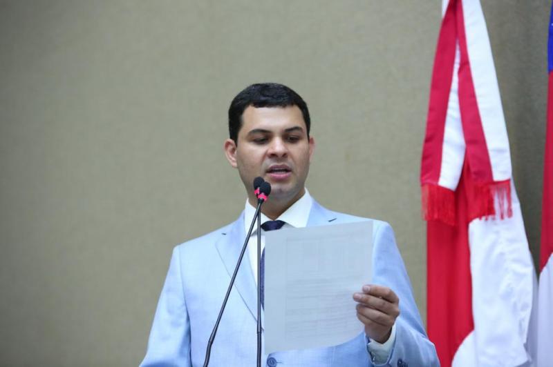 Saullo Vianna questiona ações da prefeitura de Boa Vista do Ramos durante a pandemia