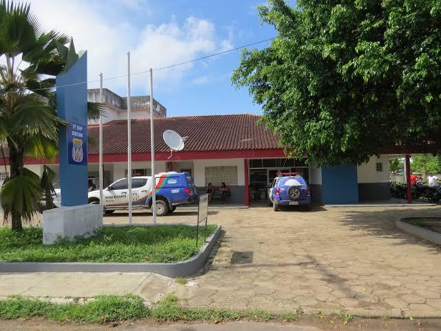 Homem é preso pela PM acusado de estupro de vulnerável no Caburi, zona rural de Parintins