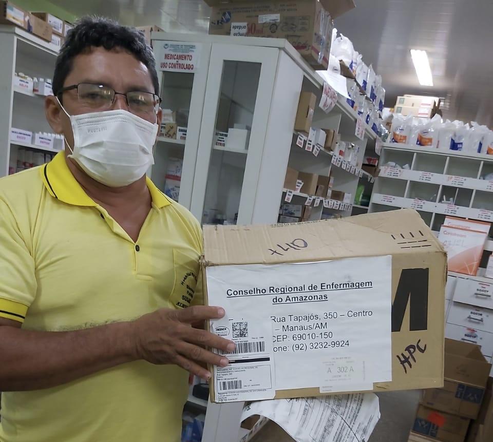 Coren-AM doa mais de mil máscaras para Dsei e hospitais de Parintins
