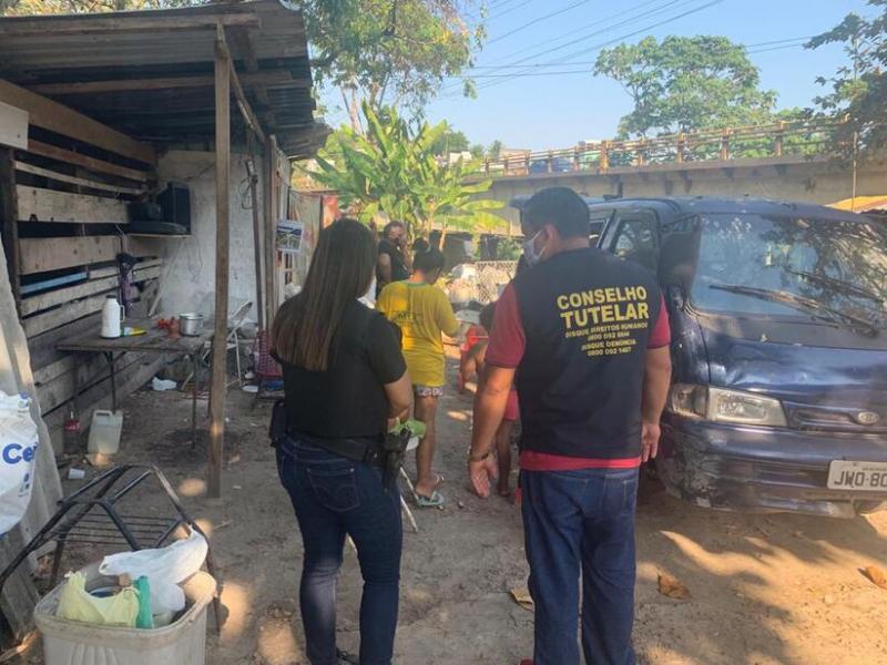 Operação em área vermelha prende 6 pessoas e resgata 4 crianças em Manaus