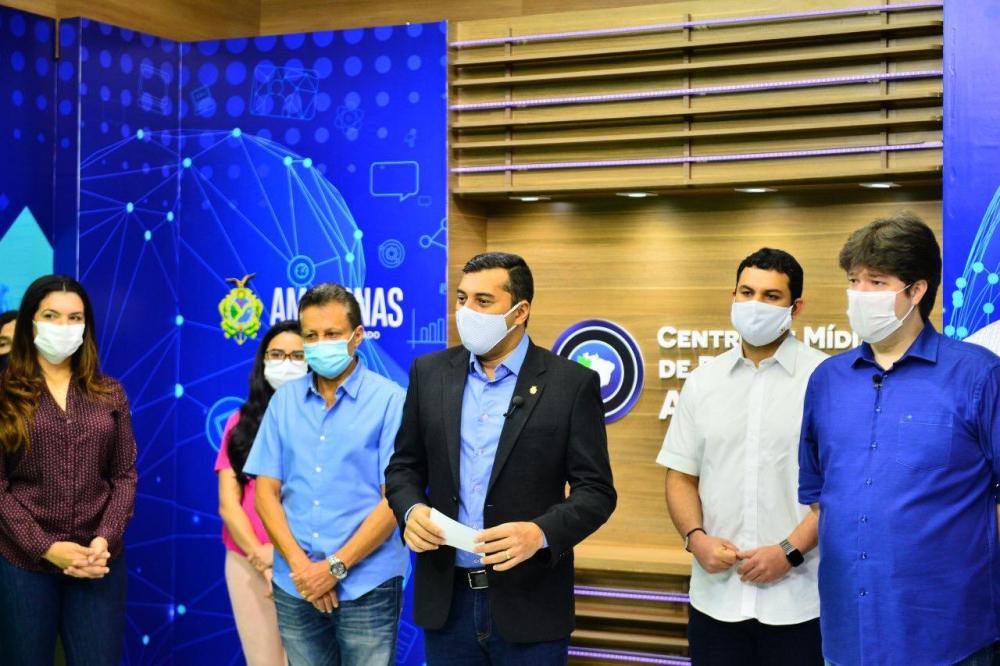 Wilson Lima anuncia que servidores da educação terão acesso a plano de saúde no interior do Amazonas Wilson Lima anuncia que servidores da educação terão acesso a plano de saúde no interior do Amazonas