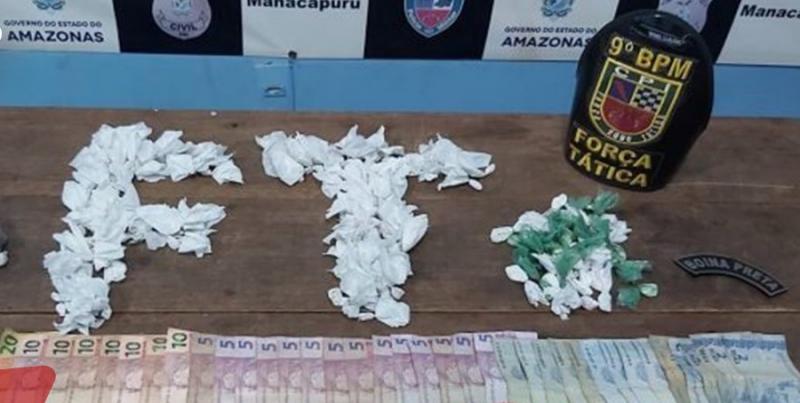 Suspeito de tráfico é preso com dinheiro e drogas em Manacapuru
