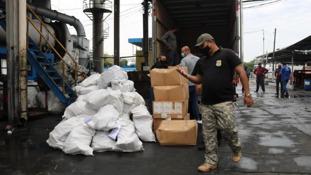 Sistema de Segurança incinera mais de uma tonelada de drogas em Manaus   